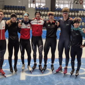 Zdjęcie przedstawia zawodników SMS Zakopane podczas wakacyjnego zgrupowania sportowego w Tomaszowie Mazowieckim